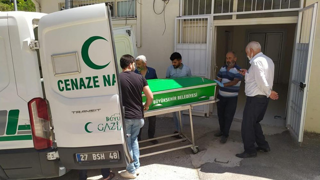 Gaziantep'te avukat dehşet saçtı! Ayırmak isteyen arkadaşını öldürdü - Resim: 0