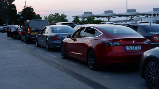 Dönüş yolundaki gurbetçilerden Türkiye'de yaşayanlara: Halinize şükredin... - Resim: 1