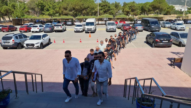 Bodrum'da film gibi uyuşturucu operasyonu: Tutuklu sayısı 18’e yükseldi - Resim: 0