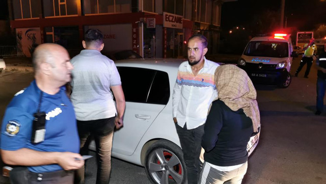 Kadın sürücü denetimden kaçtı, ters şeride girdi! Gerçek yakalanınca ortaya çıktı - Resim: 1