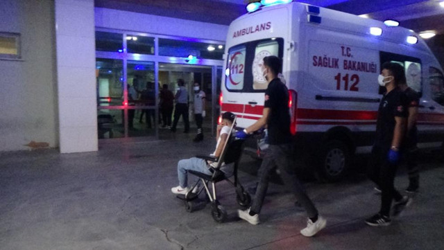 Rastgele ateş açtı: Asker eğlencesinde 2'si çocuk 11 kişi yaralandı! - Resim: 0