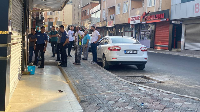 Kocaeli'de tütüncüde yabancı uyruklu dehşet saçtı! Biri kadın 2 ağır yaralı - Resim: 1