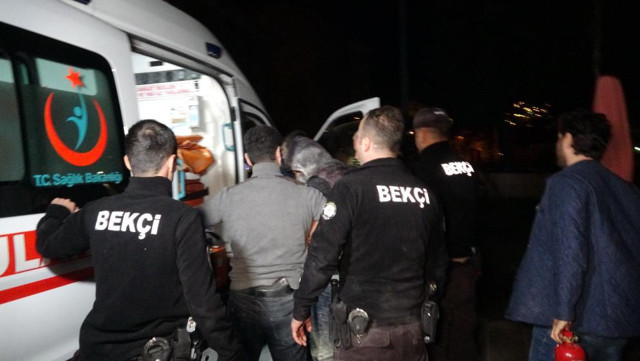 Benzin döküp kendini yakmaya kalktı! İkna çabaları sonuç vermedi, fıskiyeler devreye girdi - Resim: 2