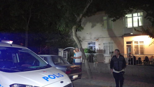 Konya'da gürültü kavgasında kan aktı! Komşusunun kapısına dayandı, bıçakladı - Resim: 1
