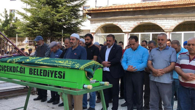 4 ay önce evlendiği karısını öldürdü kaçarken tesislerde sıkıştırıldı intihar etti - Resim: 1