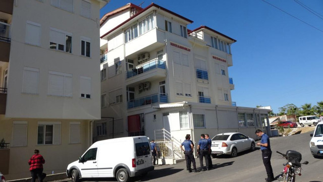 Antalya 3 gündür kayıp kadını arıyordu! 3 çocuklu Aynur Çiçek'in cesedi bakın kimin evinden çıktı - Resim: 1