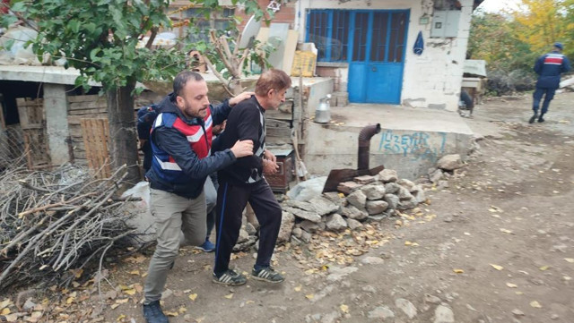 Milyoner olma hayali 400 bin liradan etti: İmaj değiştiren dolandırıcı ahırda yakalandı! - Resim: 4