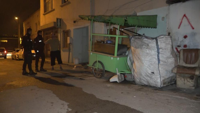 Bursa'da sigara içerken uyuyakalan adam alevler içinde kaldı - Resim: 0