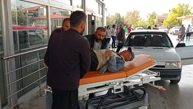 Adana'da traktör devrildi! Çok sayıda işçi yaralandı - Resim: 3