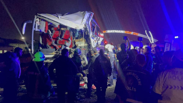 Resmi rakamlar açıklandı: Türkiye'de yollar 11 ayda kan gölüne döndü! - Resim: 2