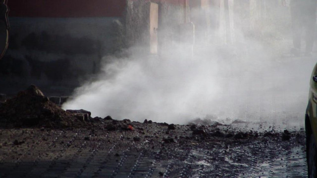 Doğalgaz ana boru hattı delindi: Kütahya'da facianın eşiğinden dönüldü! - Resim: 1