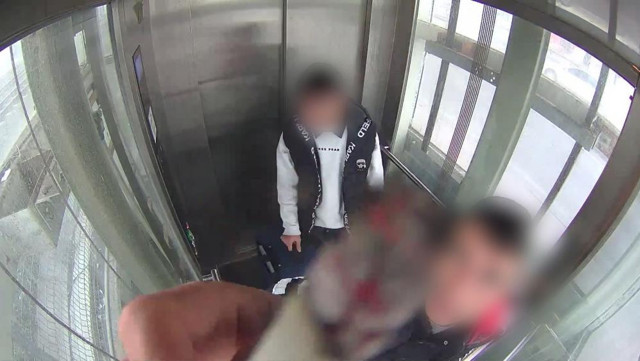 Kocaeli'de ilginç olay: Asansörde "Bu kadar da olmaz" dedirten görüntü! - Resim: 3