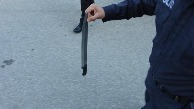 Adıyaman'da iki aile birbirine girdi! Palalı, satırlı kavgada çok sayıda gözaltı var - Resim: 5