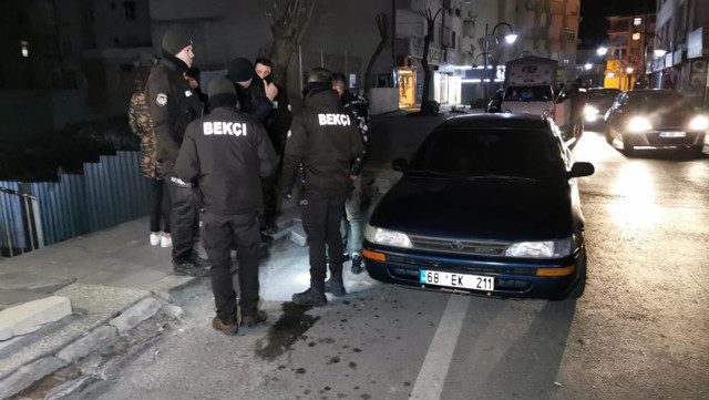 Uyuşturucuyla yakalandı: Pişkin savunması pes dedirtti! - Resim: 0