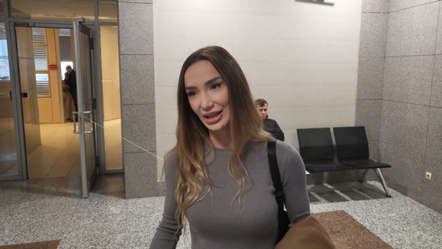 Emre Aşık'tan Yağmur Sarnıç'a: Aynı havayı solumaktan bile rahatsız oluyorum - Resim: 0