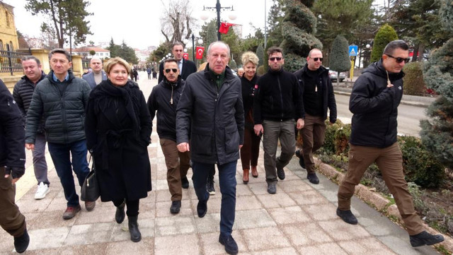 Muharrem İnce: "Bu iktidar gitmeli, 6’lı masa da gelmemeli" - Resim: 0