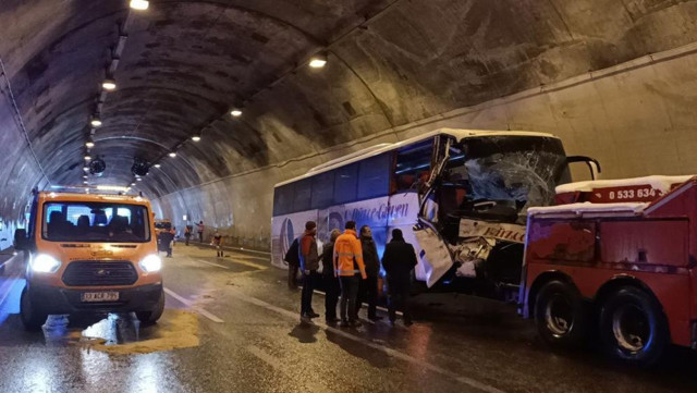 Bolu Dağı Tüneli’nde zincirleme kaza: Ölü ve yaralılar var! İstanbul istikameti trafiğe yeniden açıldı - Resim: 6