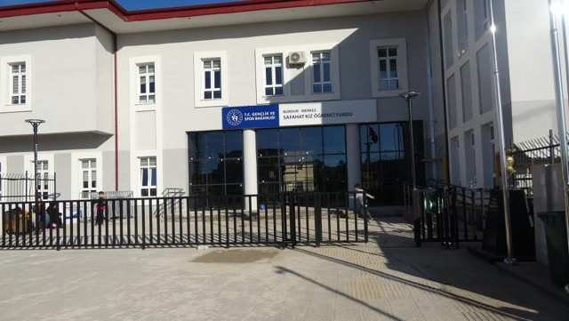 Depremzede kadından tüyler ürperten sözler: "Evin içine bomba düşmüş gibiydi" - Resim: 2