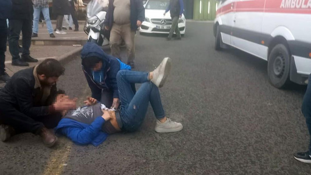 Ankara'da liseli gençler birbirine girdi! Bir öğrenci birçok yerinden bıçaklandı! - Resim: 0