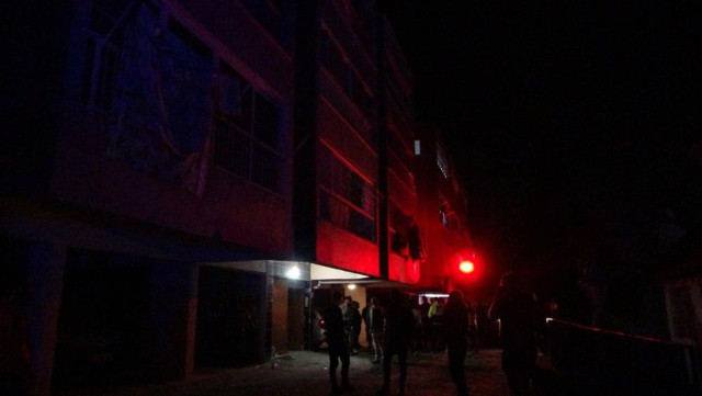 Mersin'de yangın faciası! Üçüzlerden 2'si hayatını kaybetti, 1'i ağır yaralandı! - Resim: 0