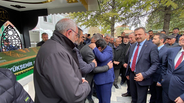 Akrabası Danimarka'da öldü! Bakan Fahrettin Koca, Konya'da cenaze törenine katıldı - Resim: 1