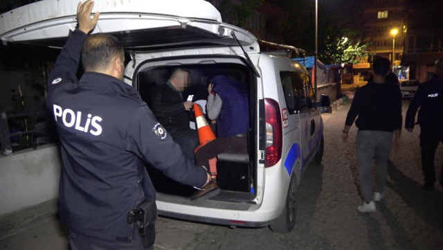 Komedi filmi gibi kumar operasyonu: Şüpheliler şekilden şekle girdi! “Nikah kıyıyorduk” - Resim: 3