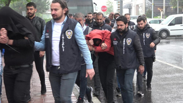 Sahte icra belgesiyle milyonluk vurgun yapan 17 kişilik çete çökertildi - Resim: 0