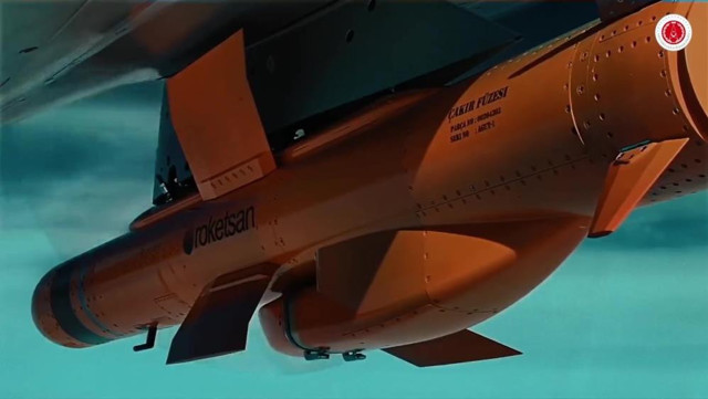 Dünyada bir ilk! Yerli füze ÇAKIR, Akıncı TİHA’dan atıldı: 7 bin metreden hedefi tam isabetle vurdu! - Resim: 0