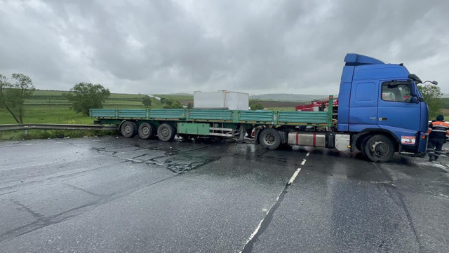 Arnavutköy’de feci kaza: Cansız bedeni 1 saat sonra çıkarıldı, yakınları ise sinir krizi geçirdi! - Resim: 0