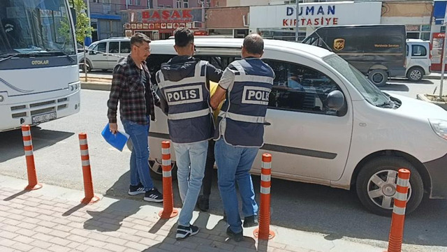 Talihsiz kadın katilinin elini ısırdı, ölümden kurtulamadı! Defalarca bıçakladı, ifadesi kan dondurdu! - Resim: 0