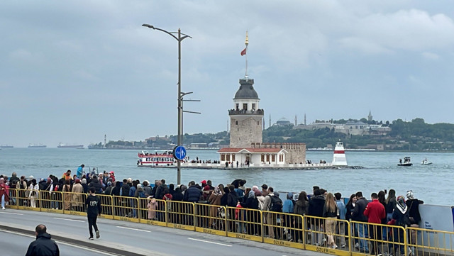 İnanılmaz bir yoğunluk var! Kuyruğun ucu gözükmüyor - Resim: 0