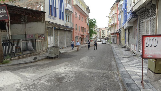 Ekipleri harekete geçiren ihbar: Malatya'da hasarlı binadan gelen sesler korkuttu! - Resim: 2