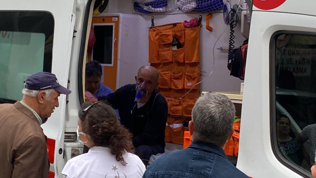 Kocaeli'de korkutan yangın! Çatıda çıktı, daireye sıçradı: Mahalleli sokağa döküldü! - Resim: 0