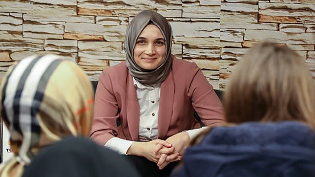 Türkiye'nin ilk başörtülü valisi bakan oluyor! Kübra Güran Yiğitbaşı kimdir eşi ve çocukları - Resim: 0