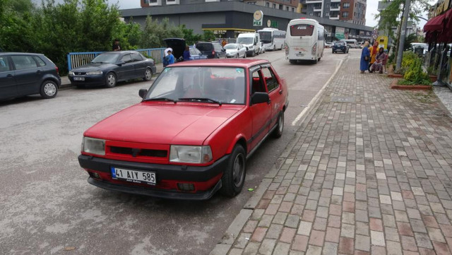 Faciaya ramak kaldı! Kontrolden çıktı, balık lokantasına daldı: O anlar kamerada - Resim: 3