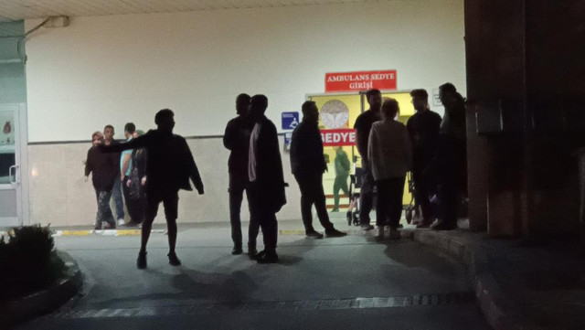 Bolu'da gıda zehirlenmesi! Aynı dükkandan tavuk döner yiyen 21 kişi hastanelik oldu - Resim: 0