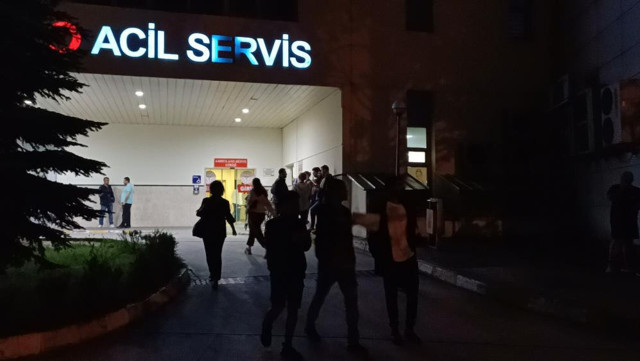 Bolu'da gıda zehirlenmesi! Aynı dükkandan tavuk döner yiyen 21 kişi hastanelik oldu - Resim: 1