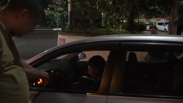 Polisin abi-kardeş ile imtihanı! Cezadan değil babalarından korktular, böyle pazarlık yaptılar! - Resim: 2