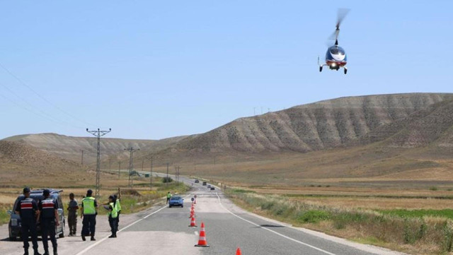 Bayram trafiğinin yoğun olduğu noktalar Cayrokopter’a emanet - Resim: 0