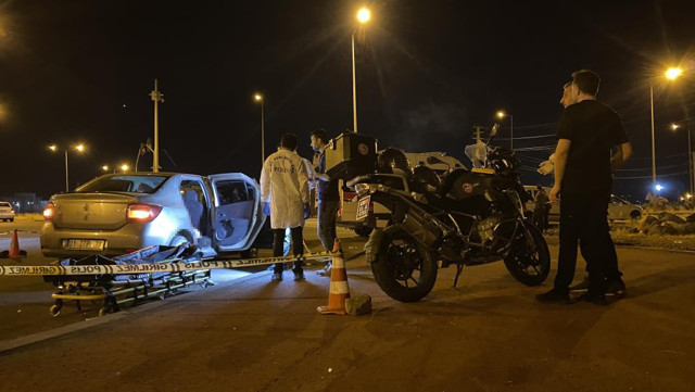 Diyarbakır'da korkunç olay! Araçta ceset bulundu: 2 kişi gözaltına alındı! - Resim: 0