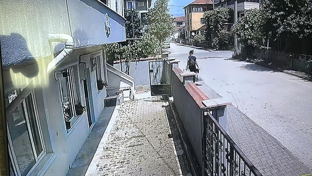 Düzce'de kiracı dehşeti: 7 ay ne kira ne fatura ödedi! Çıktığı gün evi ateşe verip kaçtı! - Resim: 1