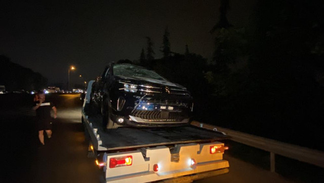 Kocaeli'de korkunç kaza! Araçlar takla attı, trafik durdu: Ortalık savaş alanına döndü! - Resim: 2