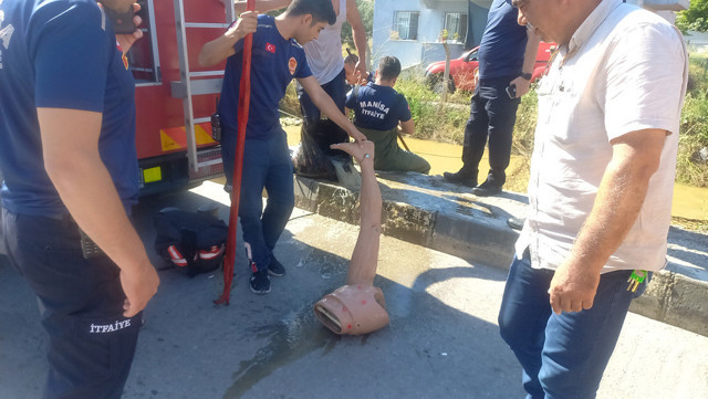'Biri boğuluyor' diye ihbar ettiler! Ekipler hemen harekete geçti bakın ne buldu - Resim: 0