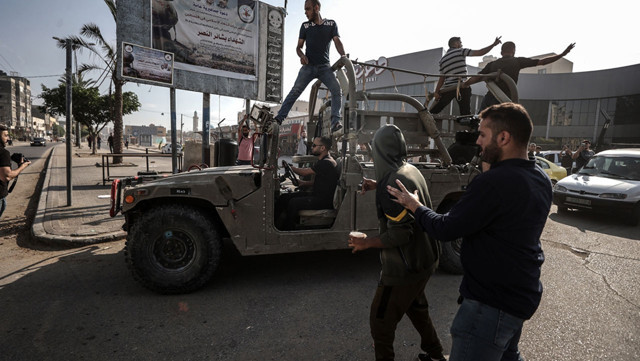 İsrail ordusu Gazze'ye karşı “savaş durumu alarmı” ilan etti - Resim: 1