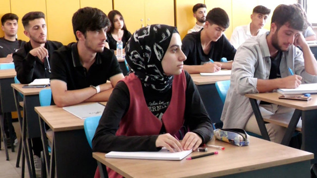 Van Edremit ESEM’ler ile 2 yılda 500’e yakın öğrenci üniversiteli oldu - Resim: 0