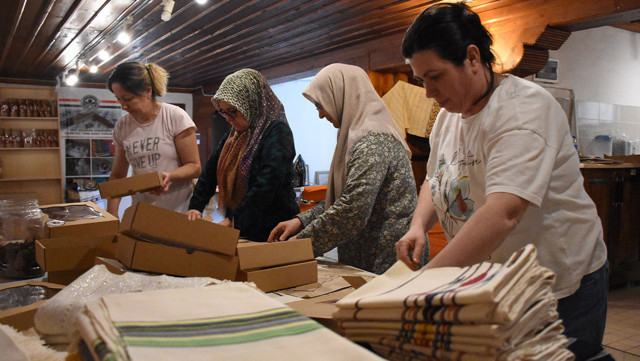 Bilecikli kadınların el emekleri, e-ticaretle dünyaya pazarlanıyor - Resim: 1