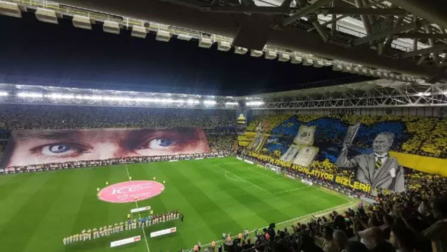 Fenerbahçe tribünlerinden dev maç öncesi Cumhuriyet koreografisi - Resim: 1