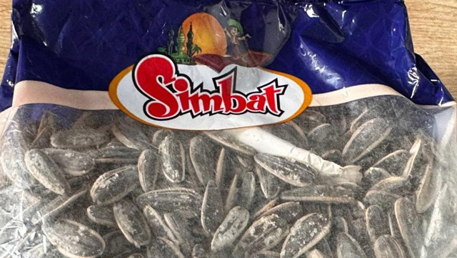 BİM’den aldığı çekirdek poşetinden sigara izmariti çıktı! - Resim: 0