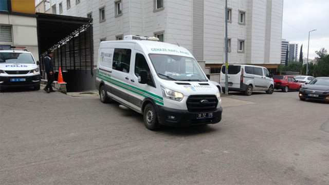 Marmara Denizi'nde batan gemiden ilk çıkarılan cesedin aşçı Zeynep Kılınç'a ait olduğu ortaya çıktı - Resim: 0