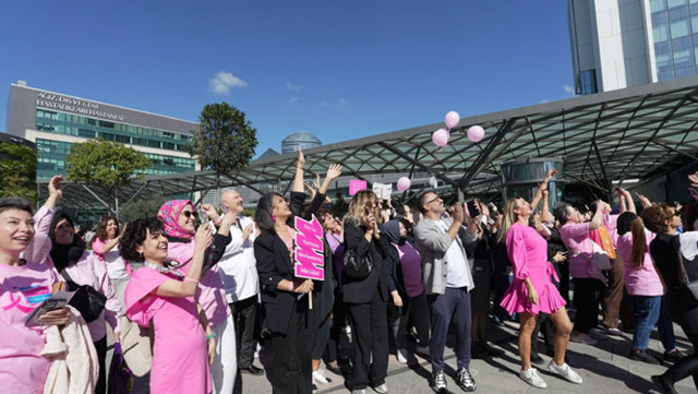 Medipol’den meme kanseri farkındalık ayında “umut veren hikayeler” - Resim: 0